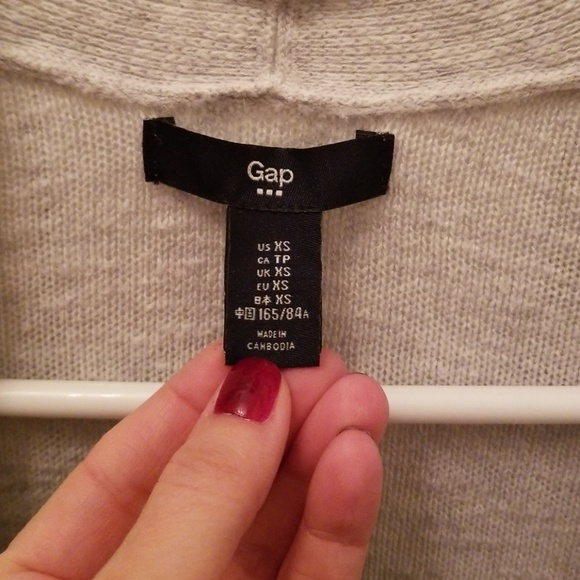 Gray Gap Cardigan - Picture 2 of 4